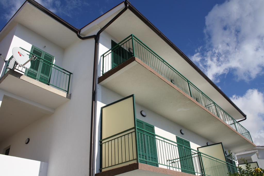 Apartments Juric Brela Kültér fotó